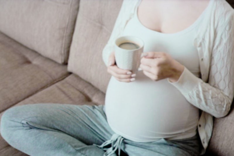 Mẹ bầu uống cafe được không? Mẹ bầu uống cafe được không?