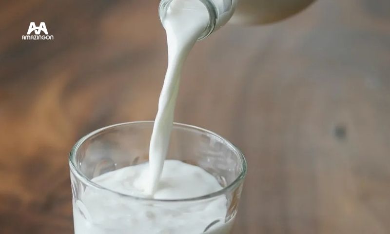 Sữa nước là nguyên liệu tạo bản sắc riêng cho ly trà sữa