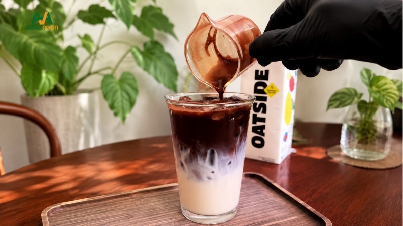 Chocolate kết hợp với sữa yến mạch tạo đồ béo nhẹ phù hợp với nhiều đối tượng khách hàng