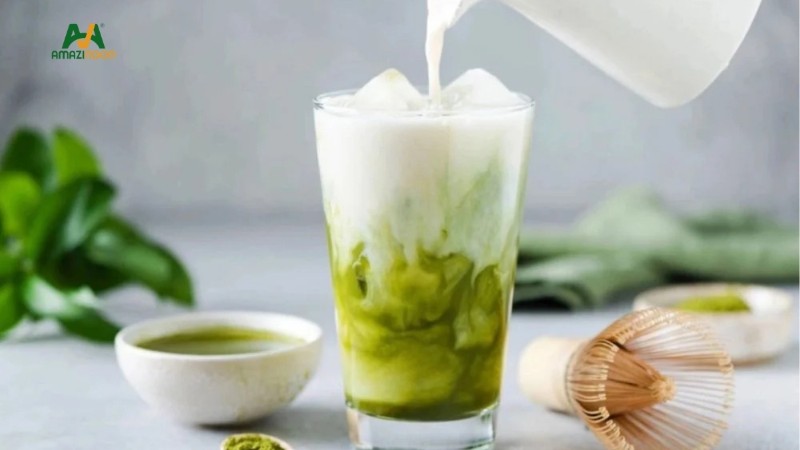Sữa lúa mạch kết hợp với Matcha tạo độ béo nhẹ, vị ngọt thanh cho đồ uống