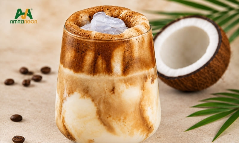Cà phê cốt dừa với công thức cafe kết hợp nước cốt dừa độc đáo từ AMAZINGON 