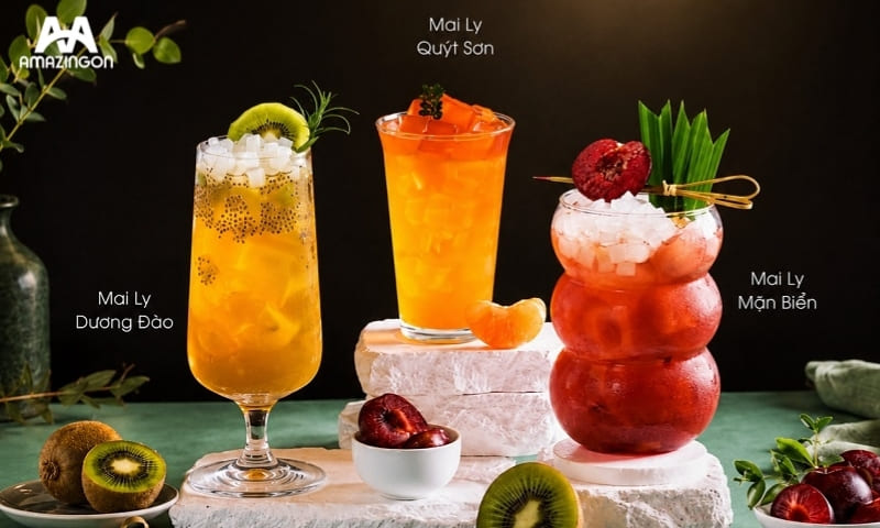 Trà trái cây hot trend 2026 với nền trà và trái cây tươi